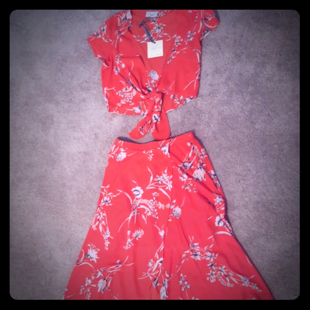 Red vintage floral two piece top and skirt
